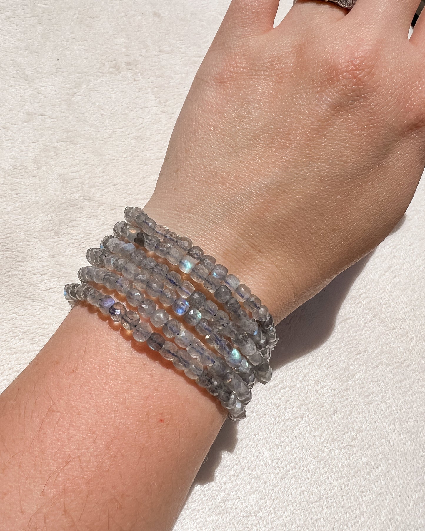 Labradorite Crystal Stretch Bracelet | 7 inches
