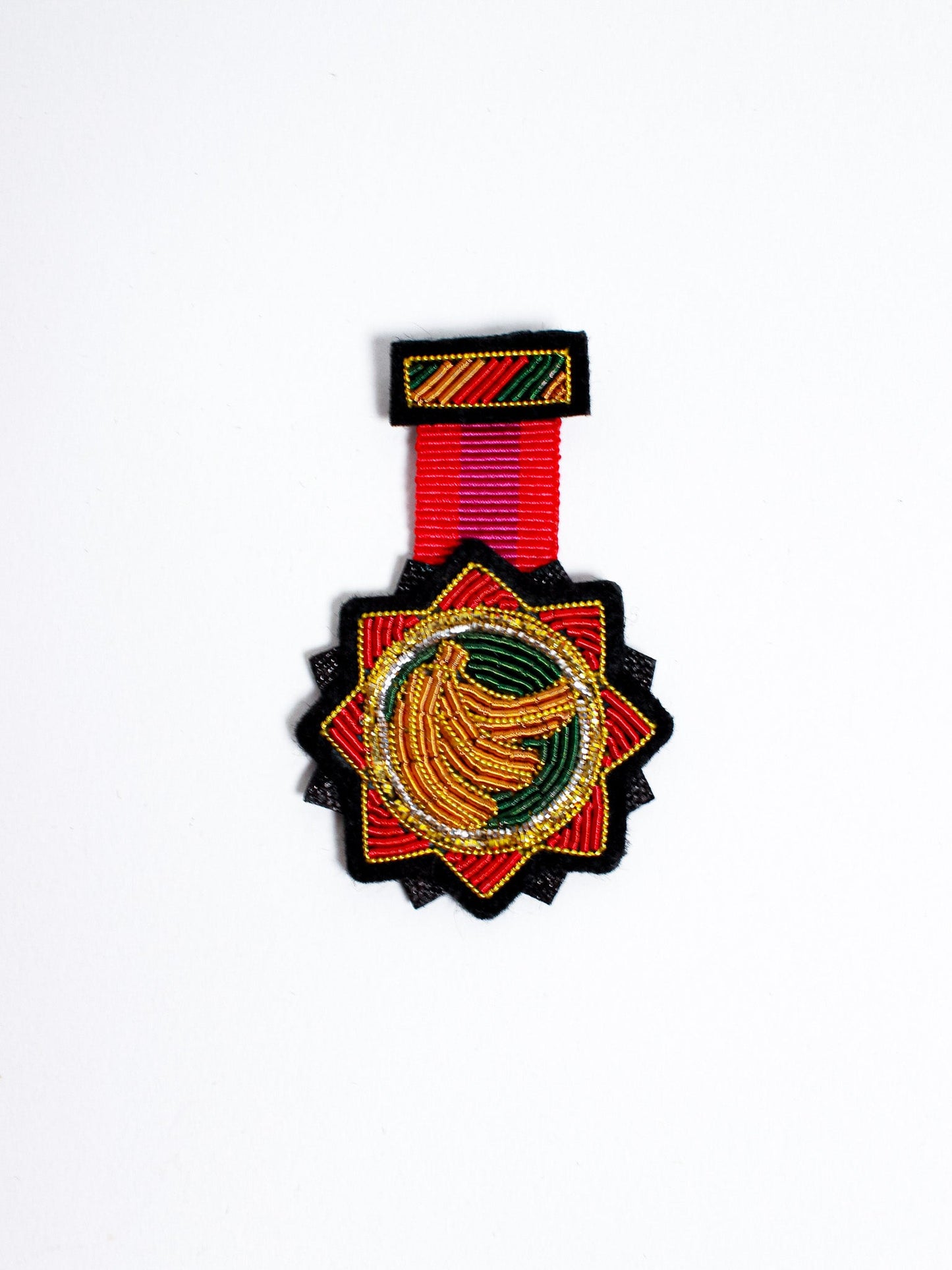 Nonsense Hand Embroidered Brooch - Macon&Lesquoy - Berte