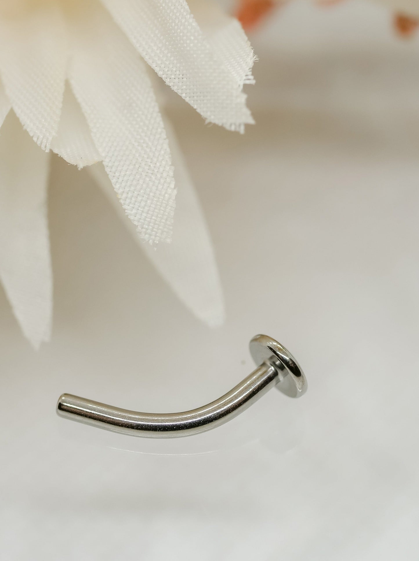 Floating Navel Barbell - Standard Threadless Titanium