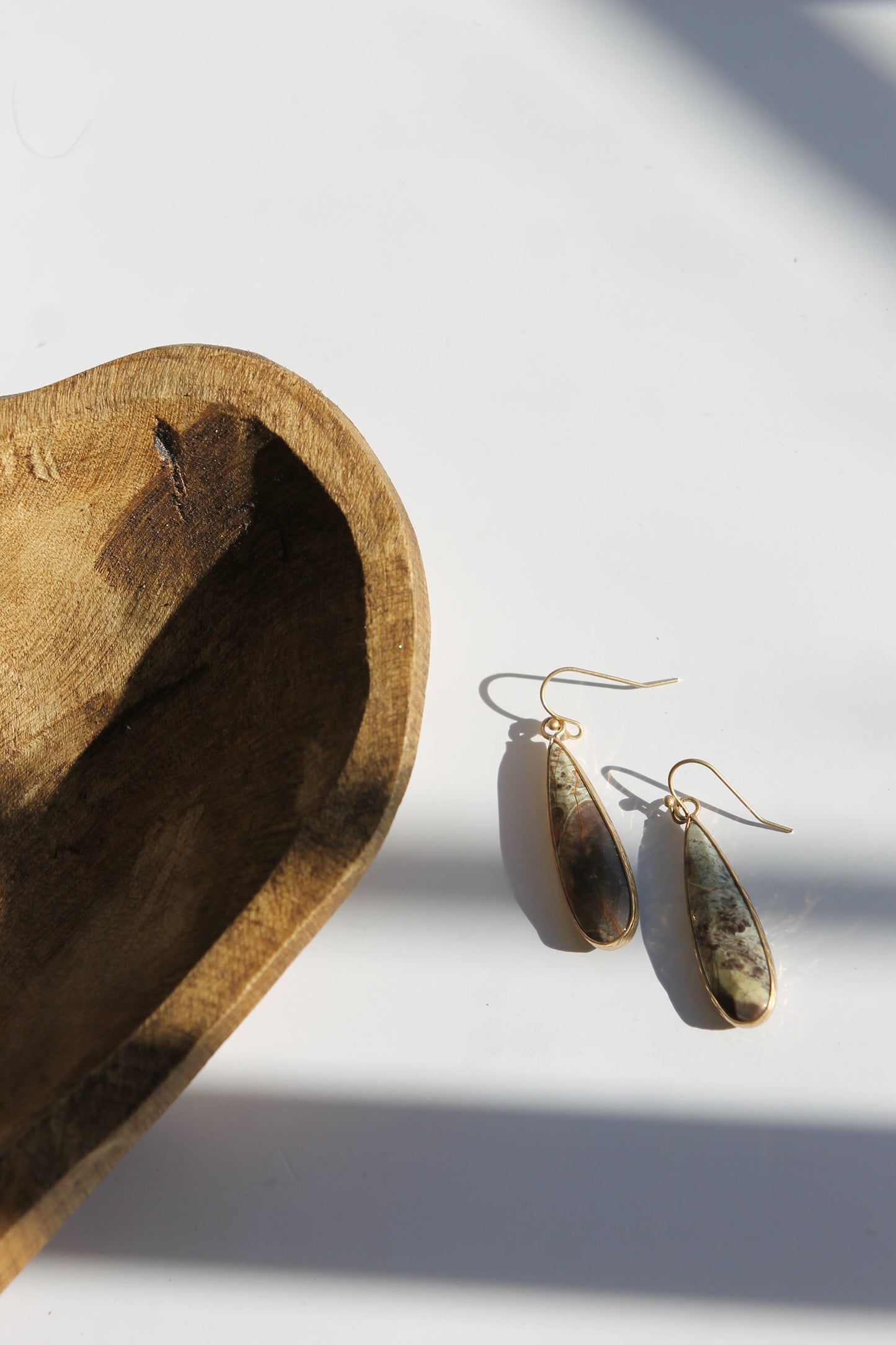 Gold Brown Stone Tear Drop Earrings