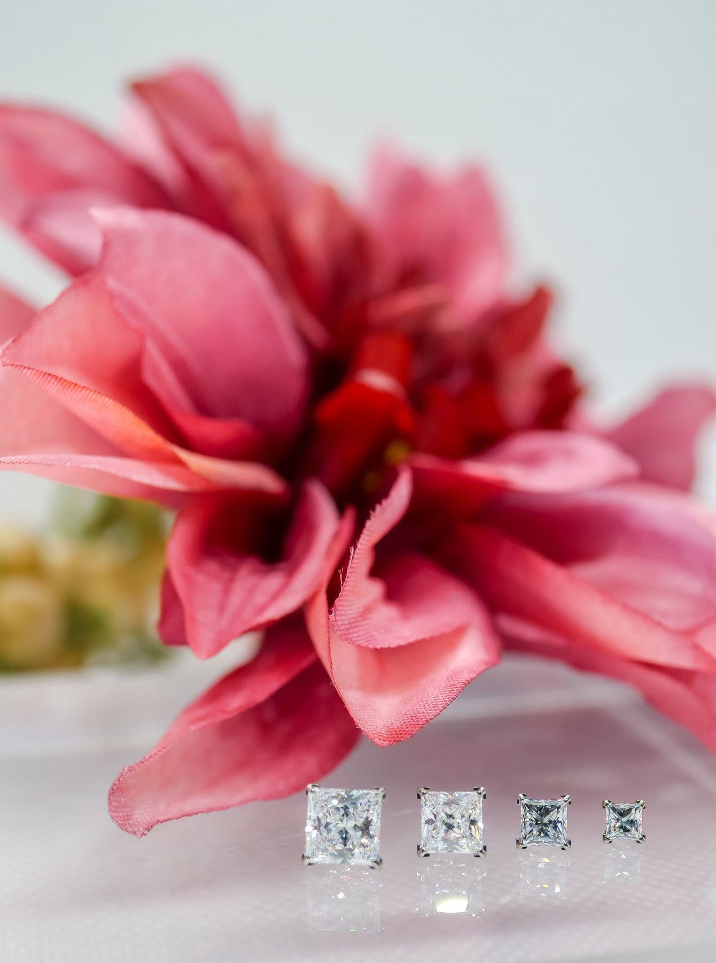 Princess Cut Prong Clear Cubic Zirconia Threadless End by NeoMetal