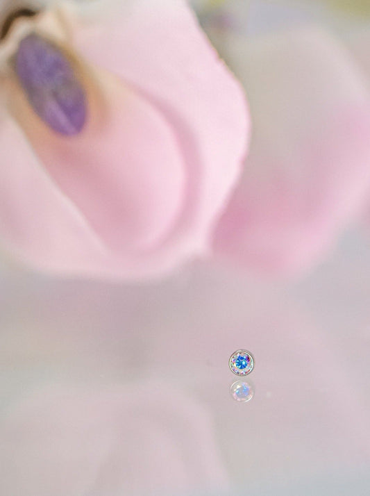 Bezel-set Aurora Borealis by NeoMetal