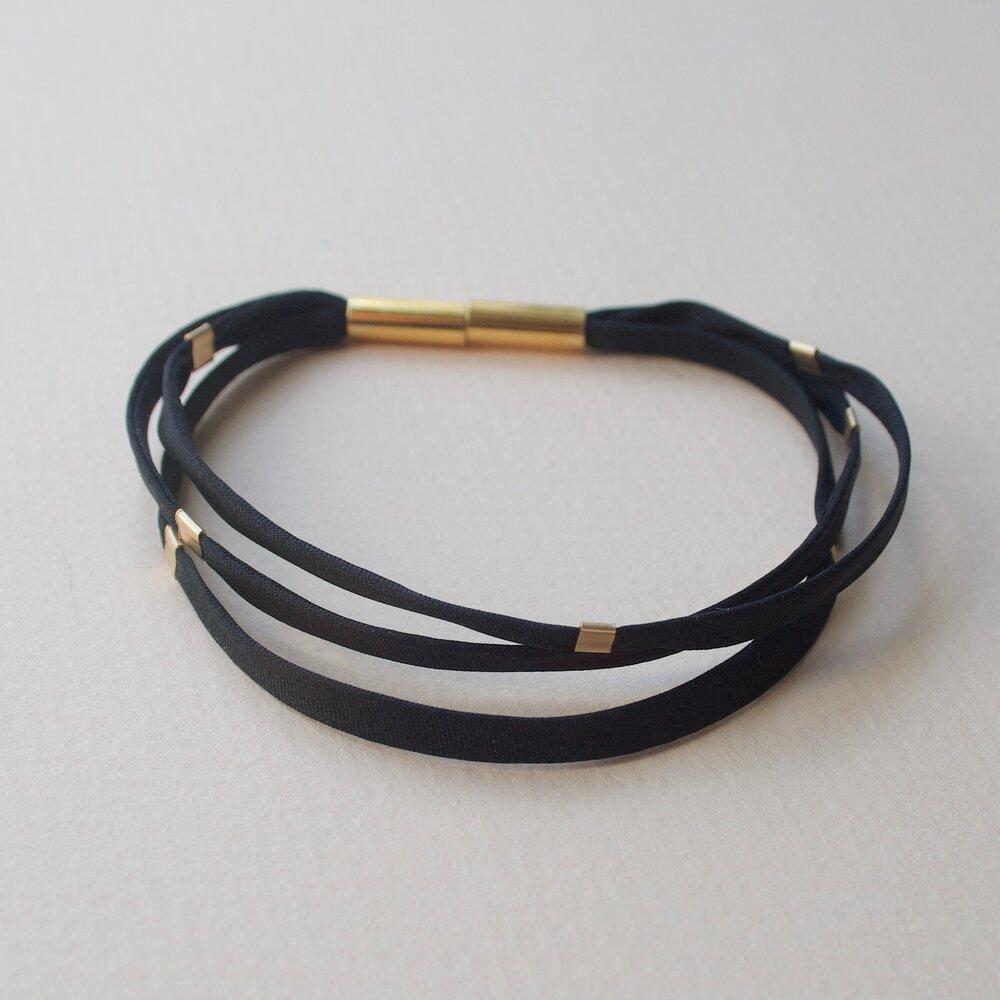 Stella Fluorescent Petite Gilded Strand Bracelet Stella Fluorescent