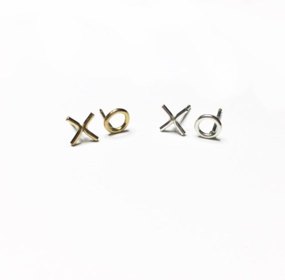 Dreamboat Lucy - XO Studs
